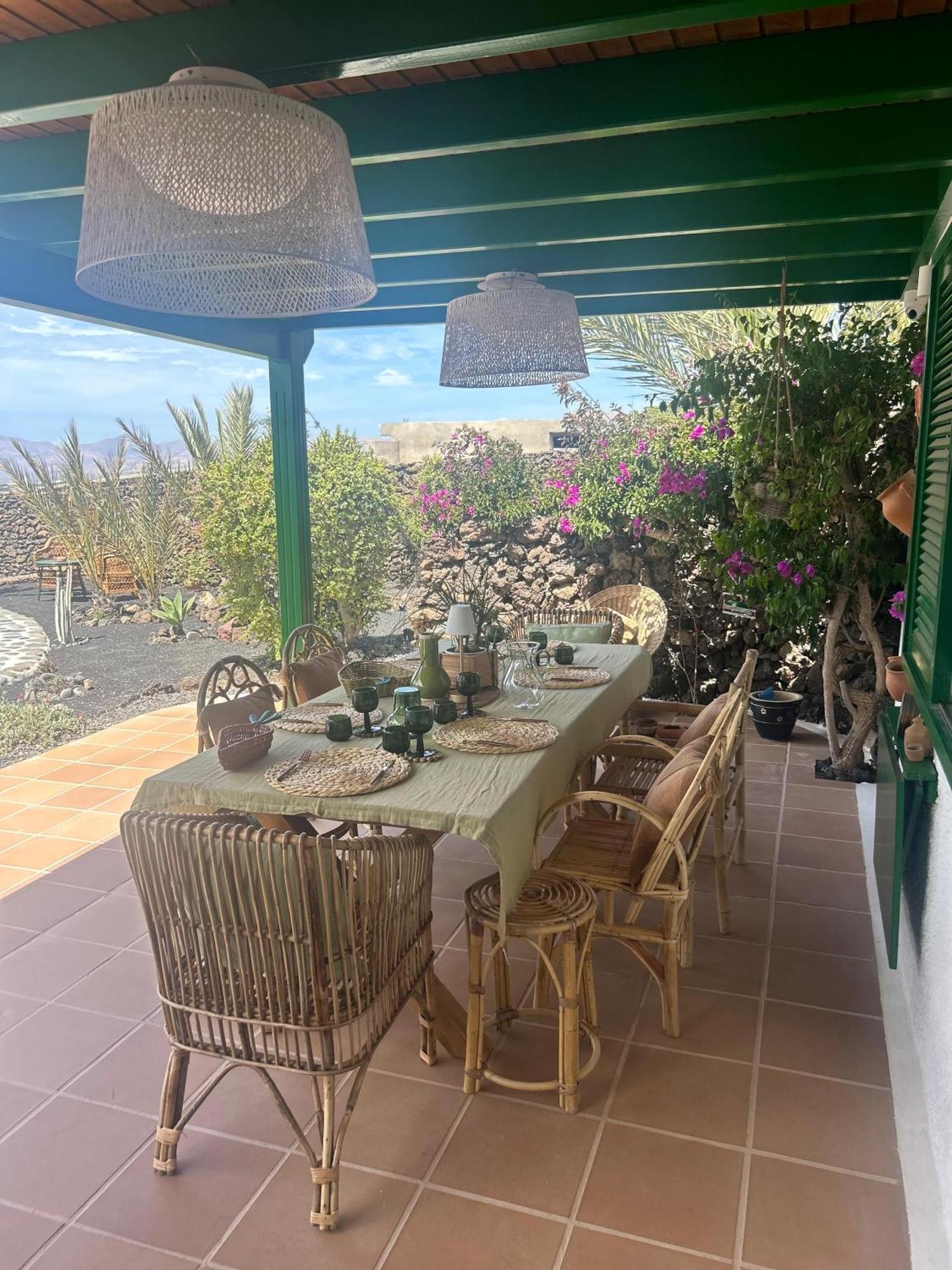 Leisure & Relax Tias
